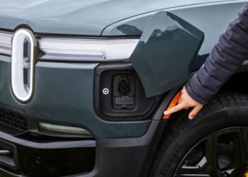 Rivian's Brand-New LFP Battery Pack Gets Tested at a DC Fast Charger ...